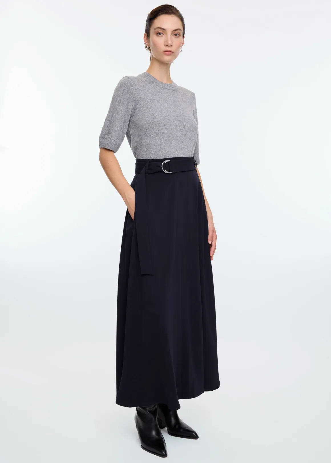 VANILIA Crepe skirt darkestblue Fashion